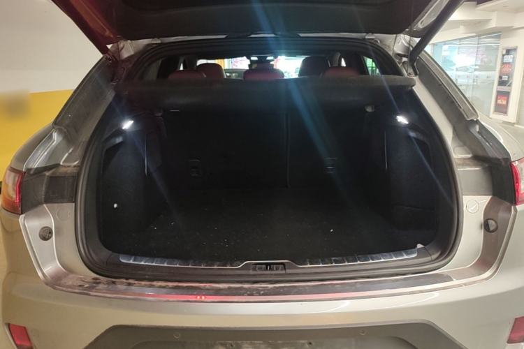Used SERES SF5 2021 Huawei Smart Selection Four-Wheel Drive Edition Trunk