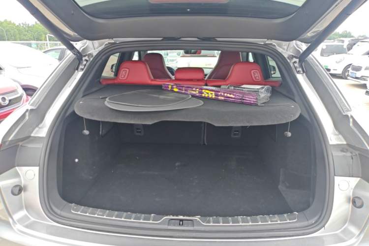 Used SERES SF5 2021 Huawei Smart Selection Four-Wheel Drive Edition Trunk