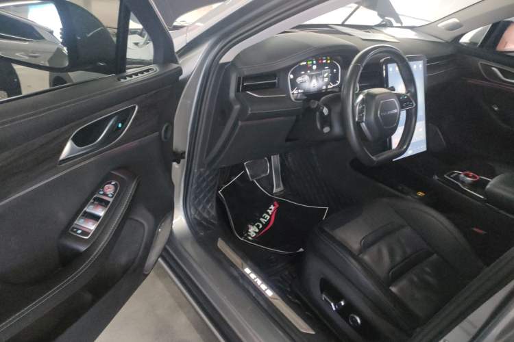 Used SERES SF5 2021 Four-Wheel Drive Freedom Expedition Edition Driver Seat