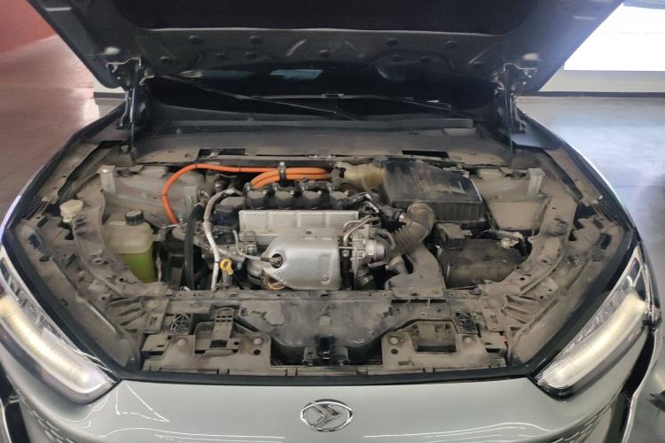 Used SERES SF5 2021 Four-Wheel Drive Freedom Expedition Edition Engine Bay
