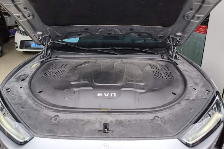 Used SERES SF5 2021 Four-Wheel Drive Freedom Expedition Edition Engine Bay