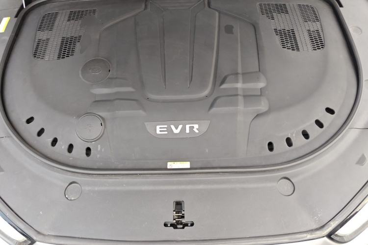 Used SERES SF5 2021 Four-Wheel Drive Freedom Expedition Edition Engine Bay