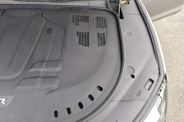 Used SERES SF5 2021 Four-Wheel Drive Freedom Expedition Edition Engine Bay Left