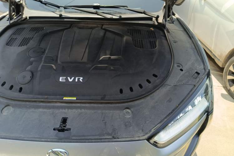 Used SERES SF5 2021 Four-Wheel Drive Freedom Expedition Edition Engine Bay Left