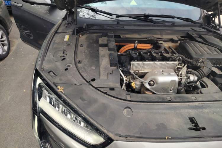 Used SERES SF5 2021 Huawei Smart Selection Four-Wheel Drive Edition Engine Bay Right
