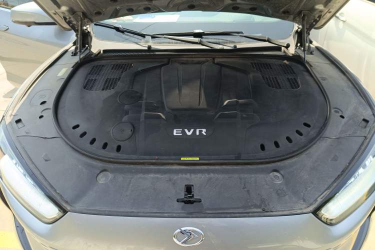 Used SERES SF5 2021 Four-Wheel Drive Freedom Expedition Edition Engine Bay