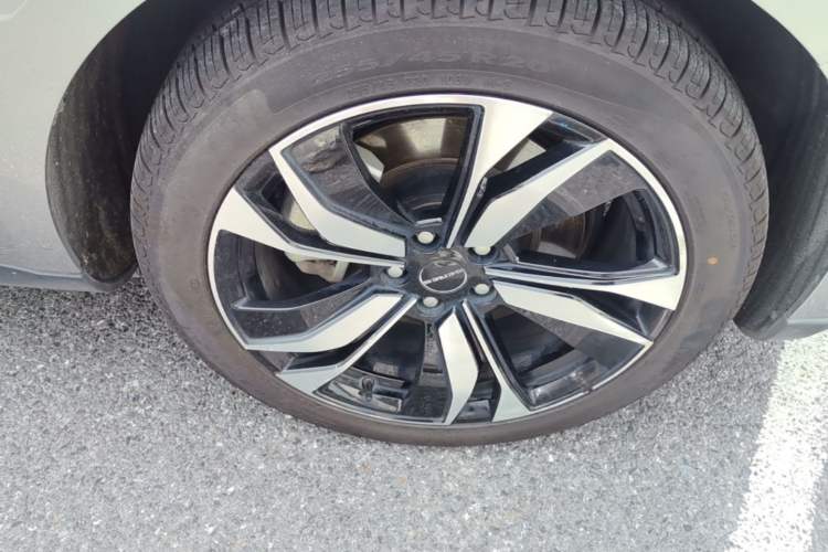 Used SERES SF5 2021 Four-Wheel Drive Freedom Expedition Edition Exterior 4