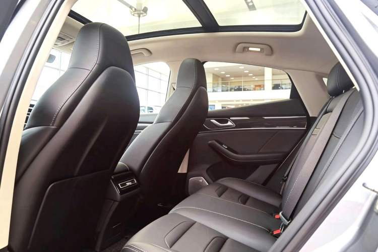 Used SERES SF5 2021 Four-Wheel Drive Freedom Expedition Edition Interior 2