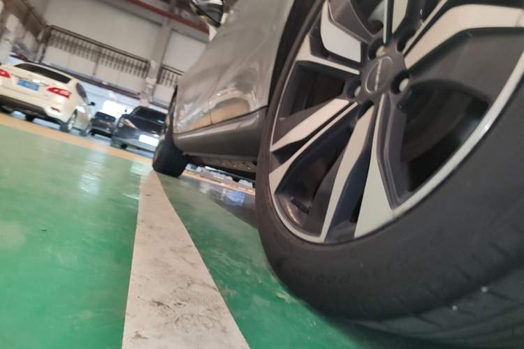 Used SERES SF5 2021 Huawei Smart Selection Four-Wheel Drive Edition Left Side Sill