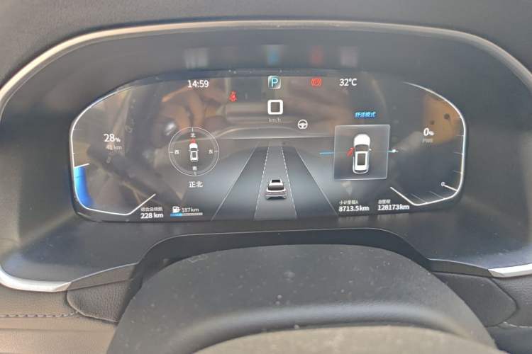 Used SERES SF5 2021 Four-Wheel Drive Freedom Expedition Edition Odometer Close Up