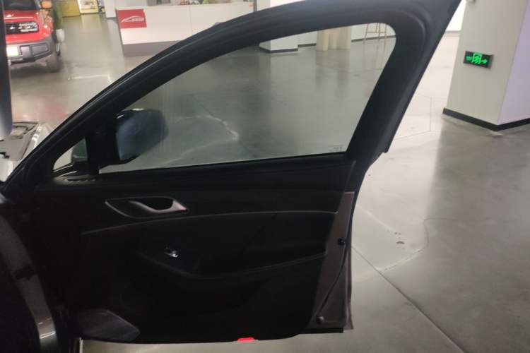 Used SERES SF5 2021 Four-Wheel Drive Freedom Expedition Edition Right Front Door Interior