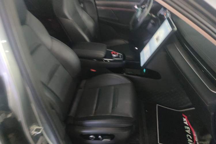 Used SERES SF5 2021 Four-Wheel Drive Freedom Expedition Edition Right Front Seat