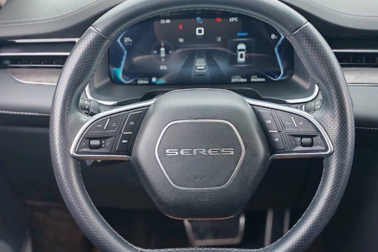 Used SERES SF5 2021 Huawei Smart Selection Four-Wheel Drive Edition Steering Wheel