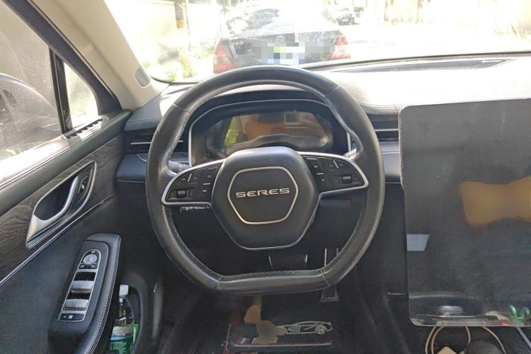 Used SERES SF5 2021 Four-Wheel Drive Freedom Expedition Edition Steering Wheel
