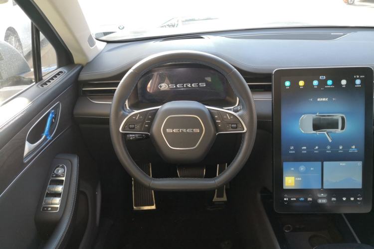 Used SERES SF5 2021 Four-Wheel Drive Freedom Expedition Edition Steering Wheel