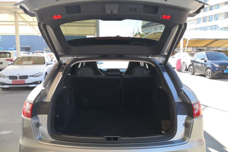 Used SERES SF5 2021 Four-Wheel Drive Freedom Expedition Edition Trunk