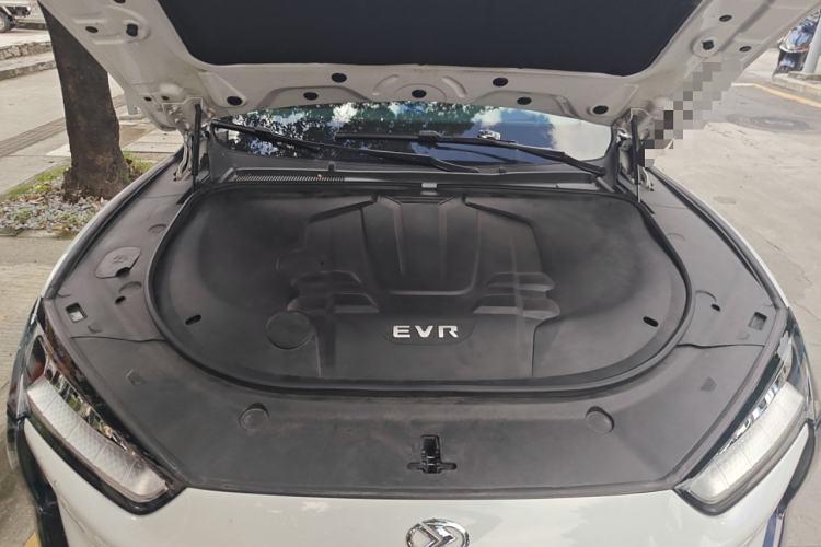 Used SERES SF5 2021 Four-Wheel Drive Freedom Expedition Edition Engine Bay