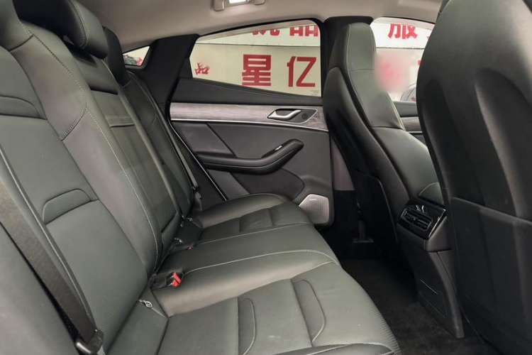Used SERES SF5 2021 Four-Wheel Drive Freedom Expedition Edition Interior 12