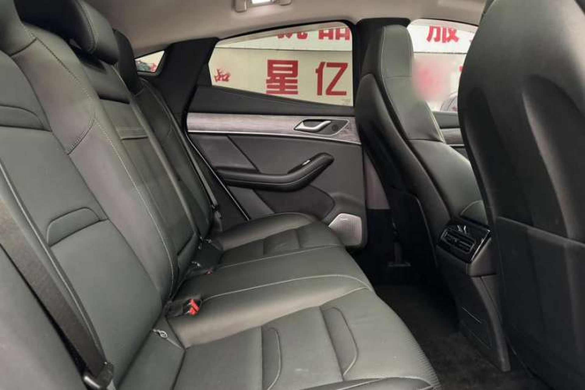 Used SERES SF5 2021 Four-Wheel Drive Freedom Expedition Edition Interior 12