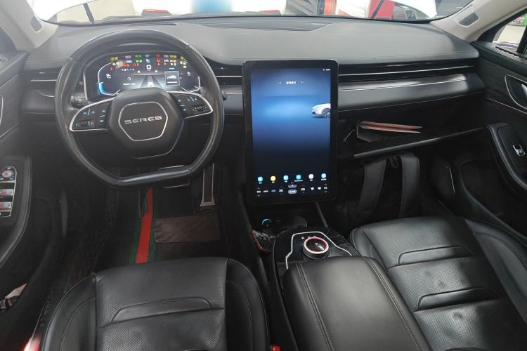 Used SERES SF5 2021 Four-Wheel Drive Freedom Expedition Edition Interior 2