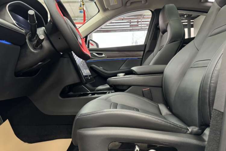Used SERES SF5 2021 Four-Wheel Drive Freedom Expedition Edition Interior 7
