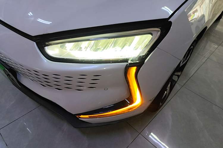 Used SERES SF5 2021 Huawei Smart Selection Four-Wheel Drive Edition Left Front Headlight