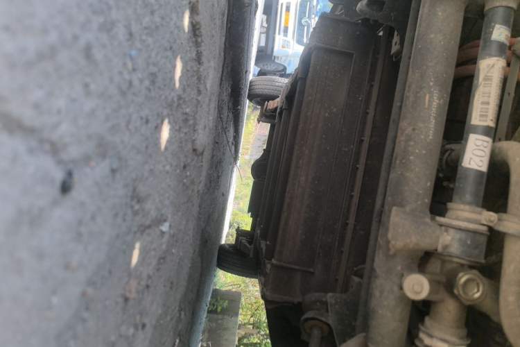 Used Shenzhou DST 5 2019 Pure Electric Van Chassis Front
