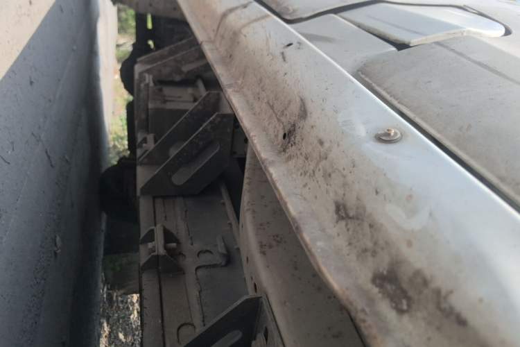 Used Shenzhou DST 5 2019 Pure Electric Van Chassis Front Right