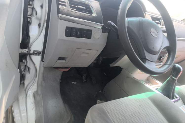 Used Shenzhou DST 5 2019 Pure Electric Van Driver Seat