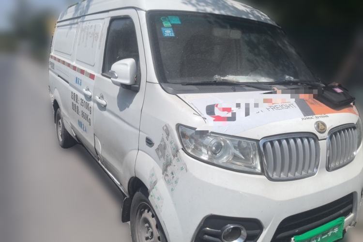 Used Shenzhou DST 5 2019 Pure Electric Van Front Right 45 Deg