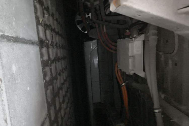 Used Shenzhou DST 5 2020 Pure Electric Van Chassis Rear