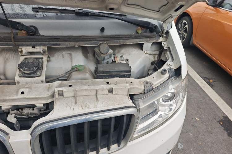 Used Shenzhou DST 5 2020 Pure Electric Van Engine Bay Left