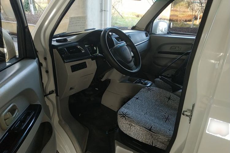Used Shenzhou DST 5 2020 Pure Electric Van Interior 3