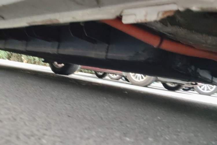 Used SINOGOLD GM3 2018 A-Type Chassis Front Right