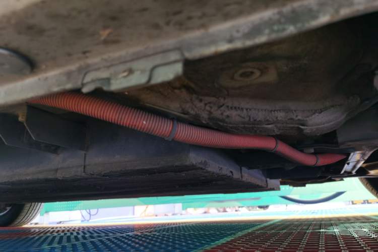 Used SINOGOLD GM3 2018 C-Class Chassis Front Right