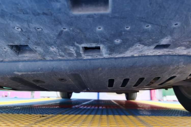 Used SINOGOLD GM3 2018 C-Class Chassis Front