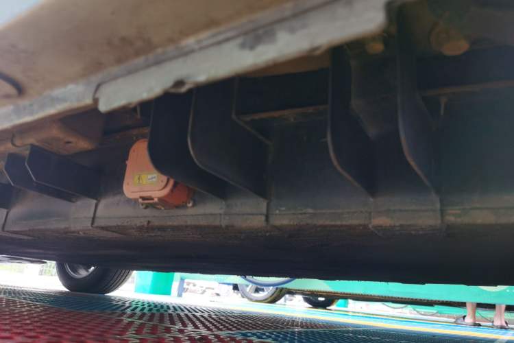 Used SINOGOLD GM3 2018 C-Class Chassis Rear Left