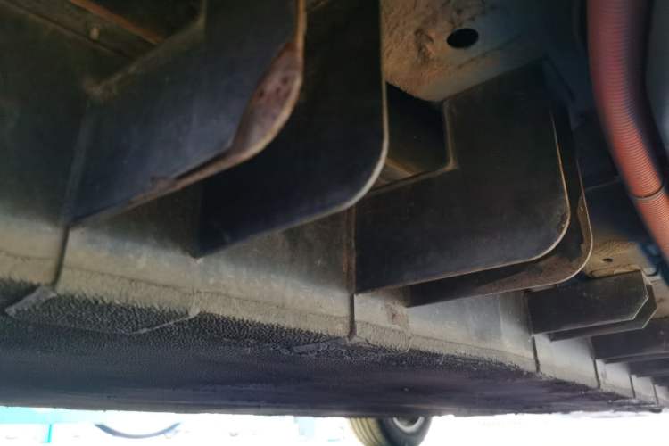 Used SINOGOLD GM3 2018 C-Class Chassis Rear Right