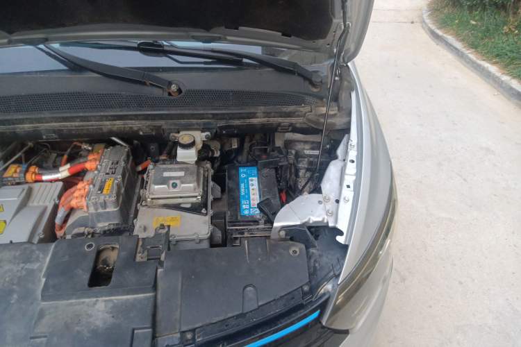 Used SINOGOLD GM3 2018 Advanced Version Engine Bay Left