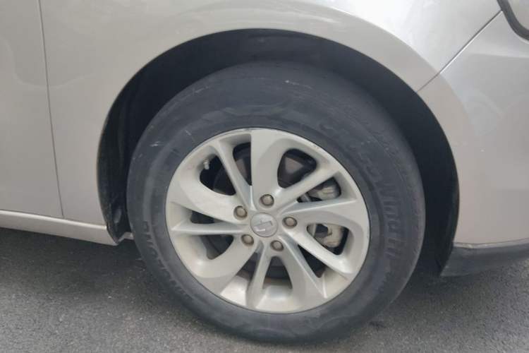 Used SINOGOLD GM3 2018 A-Type Right Front Wheel Hub