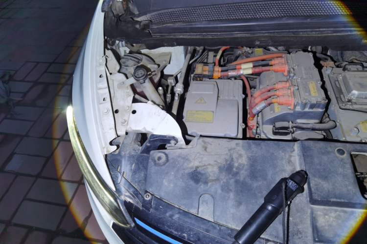 Used SINOGOLD GM3 2018 B-Series Engine Bay Right