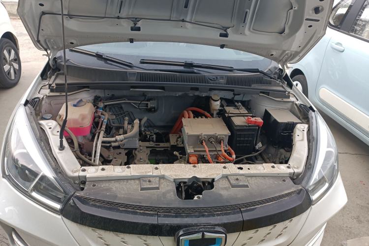 Used SINOGOLD Junxing 2023 Standard Model Engine Bay