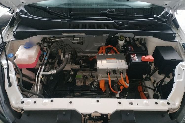 Used SINOGOLD Junxing 2023 Standard Model Engine Bay