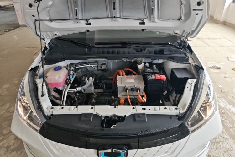 Used SINOGOLD Junxing 2023 Standard Model Engine Bay
