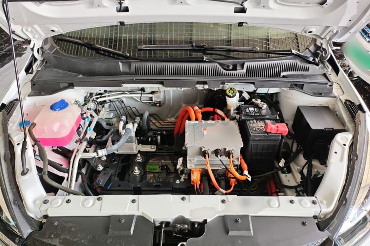 Used SINOGOLD Junxing 2023 Standard Model Engine Bay