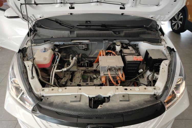 Used SINOGOLD Junxing 2023 Standard Model Engine Bay