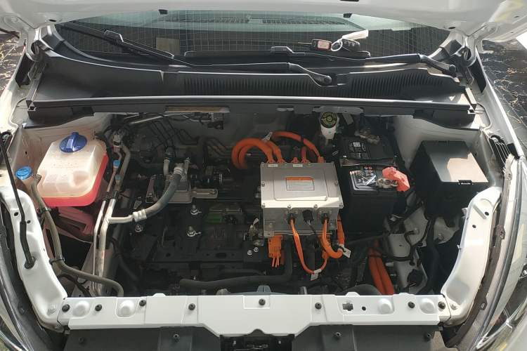 Used SINOGOLD Junxing 2023 Standard Model Engine Bay