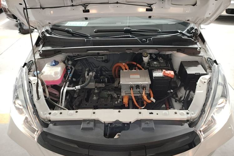 Used SINOGOLD Junxing 2023 Standard Model Engine Bay