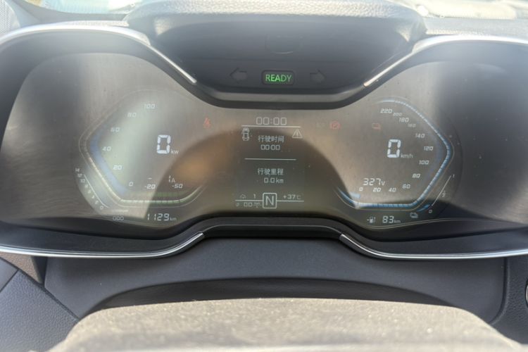 Used SINOGOLD Junxing 2023 Standard Model Odometer Close Up