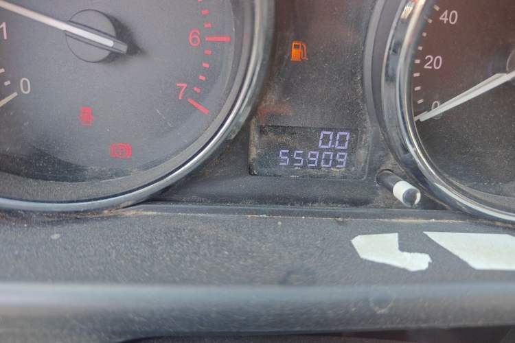 Used Sinotruk BOLDEN  Odometer Close Up